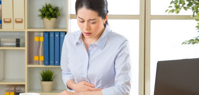 Omeprazol 20mg giảm đau bụng do rối loạn dạ dày