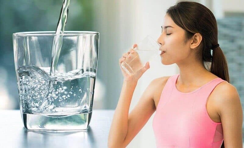 Uống nhiều nước tốt cho hệ tiêu hóa